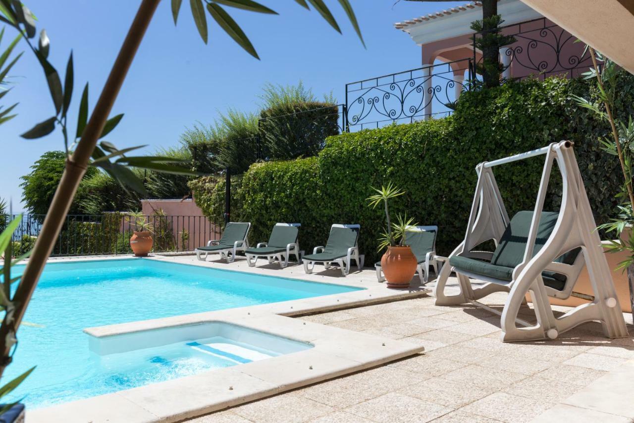 Apartamento Com Piscina Cruz Quebrada Exterior foto
