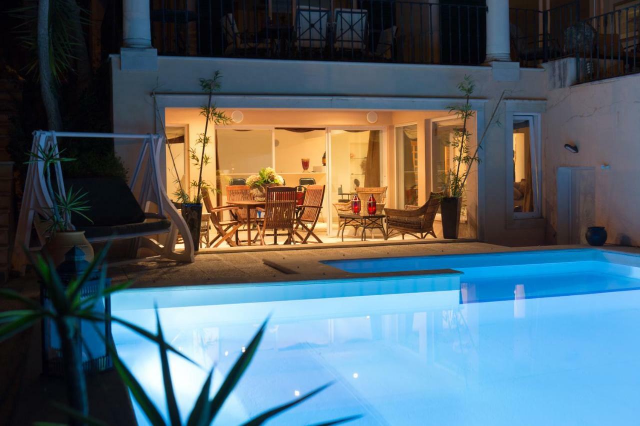 Apartamento Com Piscina Cruz Quebrada Exterior foto